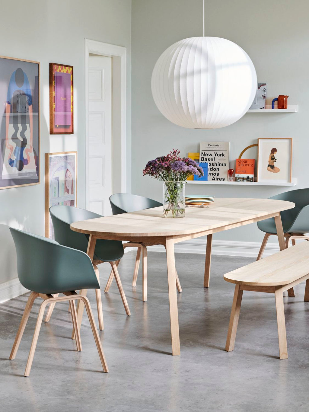 Triangle leg tafel ovaal 200x85 cm eik