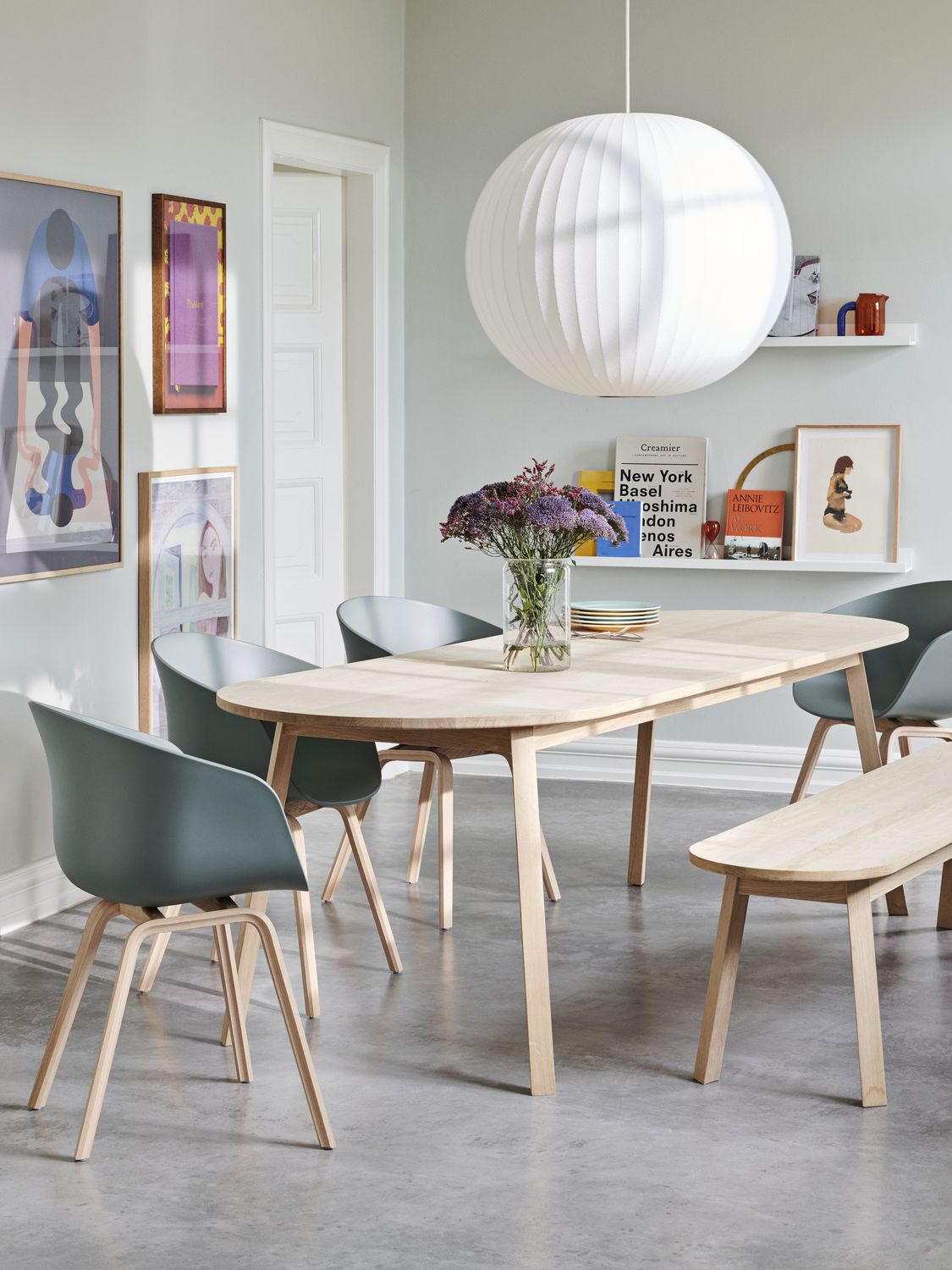 Triangle leg tafel ovaal 200x85 cm eik