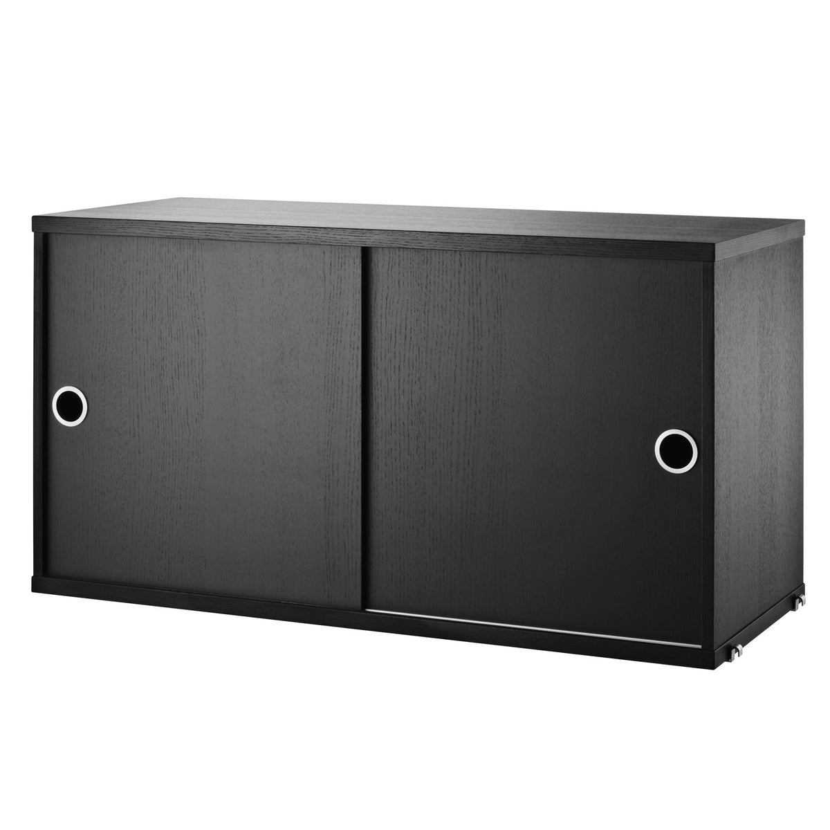 String kast met schuifdeuren