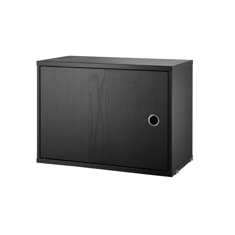 String kast met swing deur